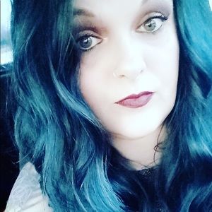 Meet your Posher, Brandy